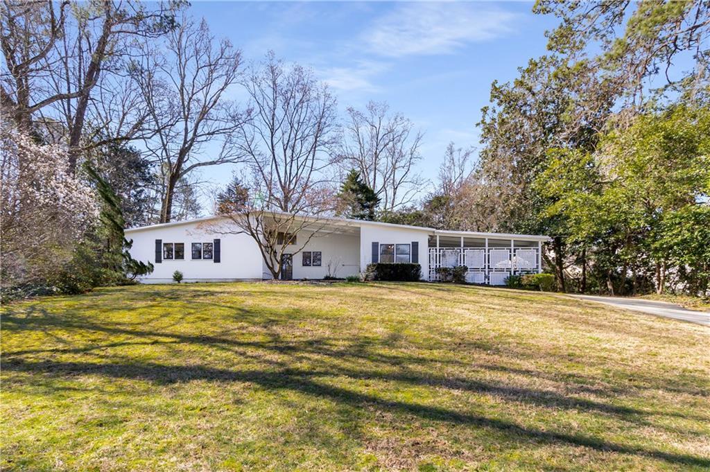 130 Putnam Cir NE in Atlanta, GA - Building Photo
