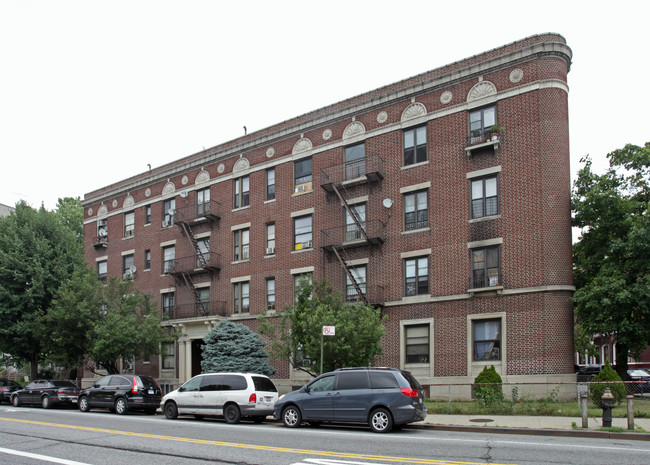 Dora Court in Brooklyn, NY - Building Photo - Building Photo