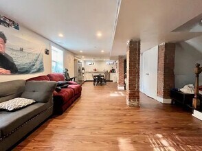 998 Tremont St, Unit 1 in Boston, MA - Foto de edificio - Building Photo