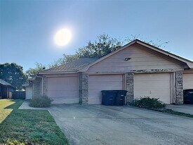 8513 Gatlinburg Dr in Fort Worth, TX - Building Photo