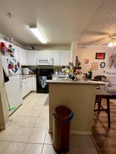 8889 Caminito Plaza Centro in San Diego, CA - Building Photo - Building Photo