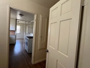 4502 Dunrobin Ave in Lakewood, CA - Building Photo - Building Photo