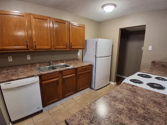 553 Hanover Dr in Allen, TX - Foto de edificio - Building Photo