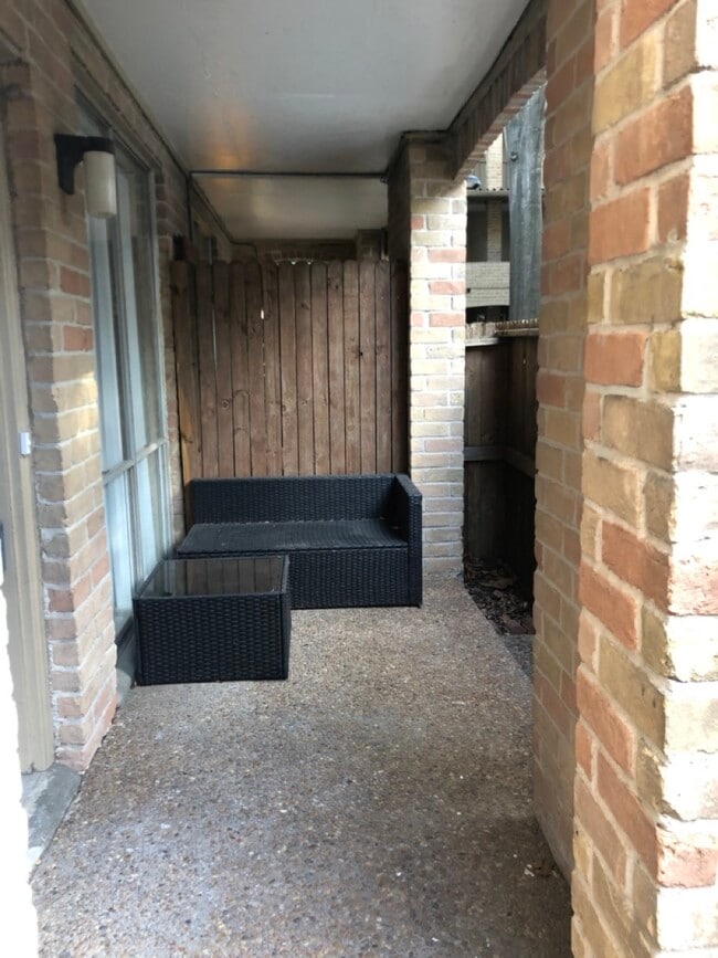 4641 Wild Indigo St in Houston, TX - Building Photo - Building Photo