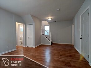 1520 W Melrose St, Unit 2F in Chicago, IL - Foto de edificio - Building Photo