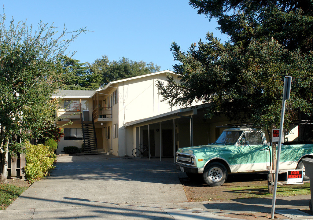 752 Beaver St in Santa Rosa, CA - Foto de edificio