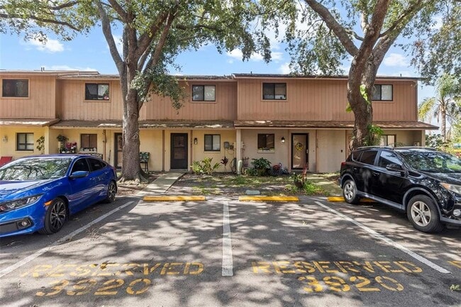 property at 3920 Cedar Limb Ct
