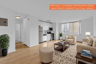 345 E 93rd St in New York, NY - Building Photo