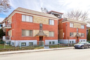 5358 Dupuis Av in Montréal, QC - Building Photo