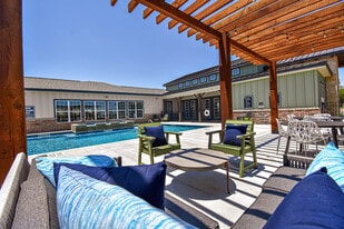 19West in Lubbock, TX - Building Photo