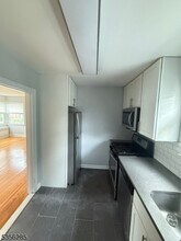 26 Locust Dr in Summit, NJ - Building Photo - Building Photo