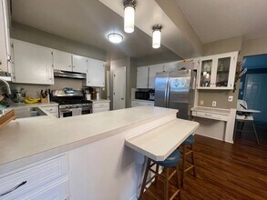 7865 Ridgewood Dr in Jenison, MI - Building Photo - Building Photo