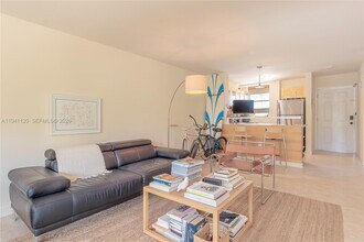 1615 West Ave in Miami Beach, FL - Building Photo - Building Photo