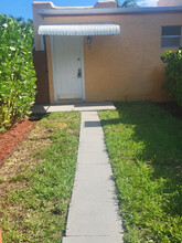 304 Central Dr in West Palm Beach, FL - Building Photo - Building Photo