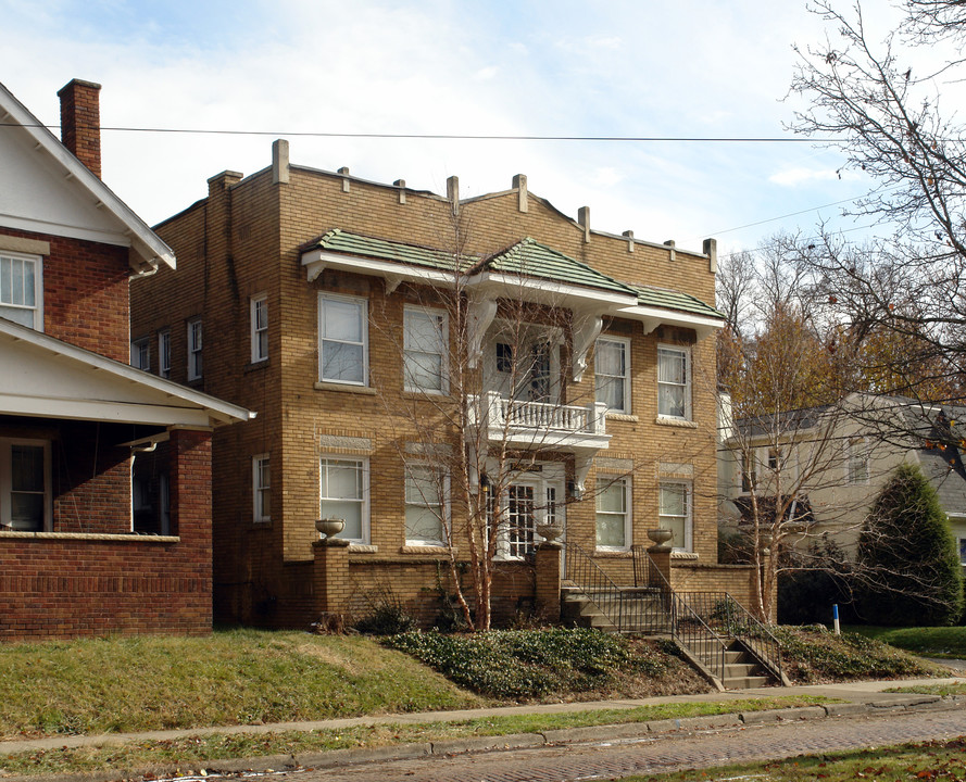 Parkside Apartments in Huntington, WV - Building Photo