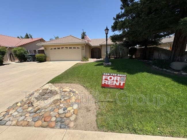property at 314 S Citrus Ct