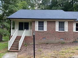 1816 Malone Rd in Burlington, NC - Building Photo