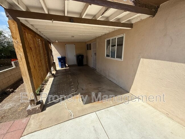 8013 Constitution Ave NE in Albuquerque, NM - Building Photo - Building Photo