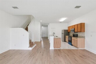 9225 Stone River Pl in Riverview, FL - Building Photo - Building Photo