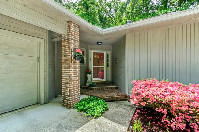 260 Chuniloti Way in Loudon, TN - Building Photo - Building Photo