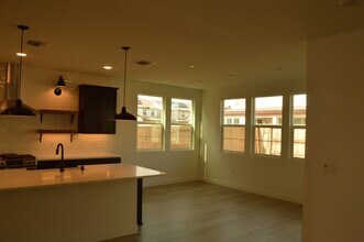 477 Gold Coast Rd in Lathrop, CA - Building Photo - Building Photo