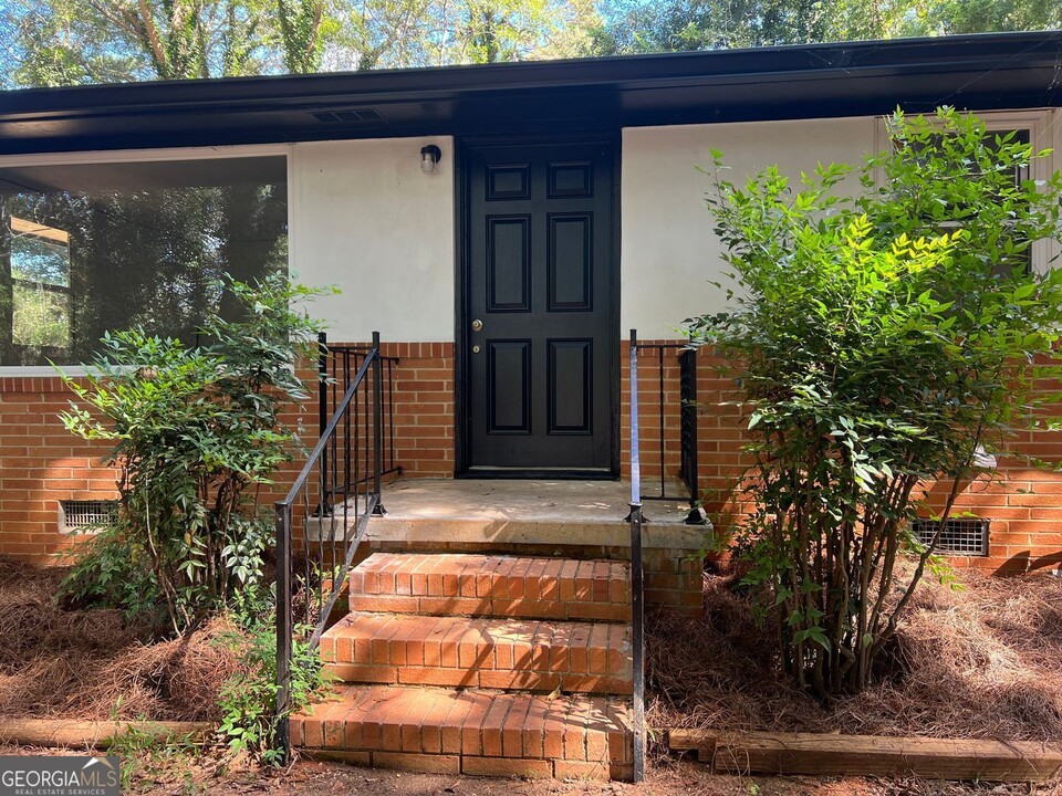113 1/2 Whitehead Rd in Athens, GA - Building Photo
