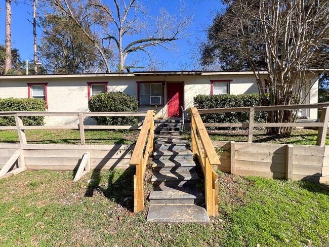 property at 1410 Nylic St