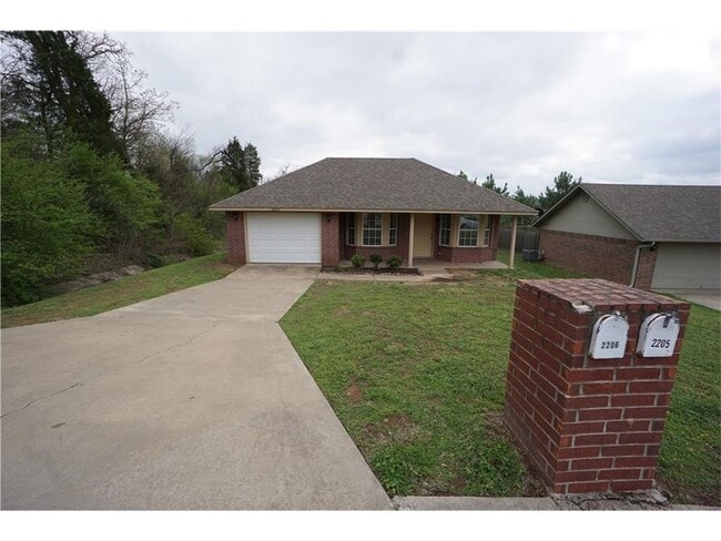 2205 Meadowlark Ln in Van Buren, AR - Building Photo - Building Photo