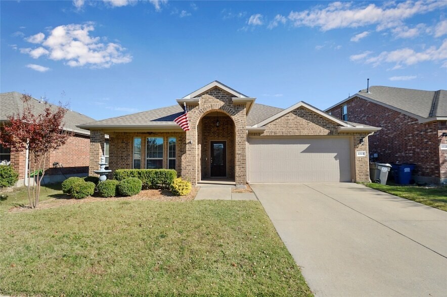 3312 Founders Way in Melissa, TX - Foto de edificio