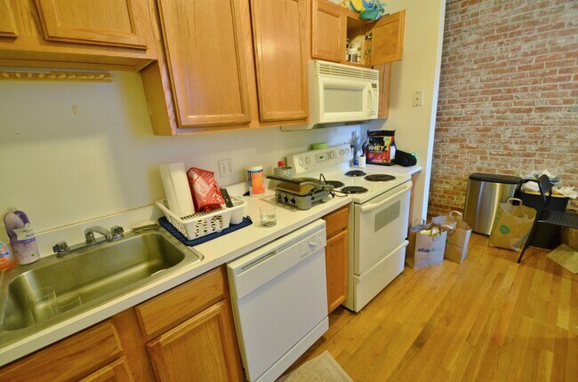 58 Gainsborough St, Unit 6