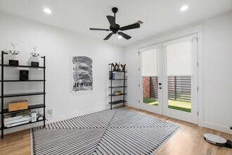 1405 Indiana St in Houston, TX - Building Photo - Building Photo