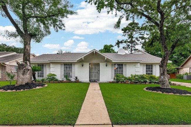 property at 5207 Bent Bough Ln