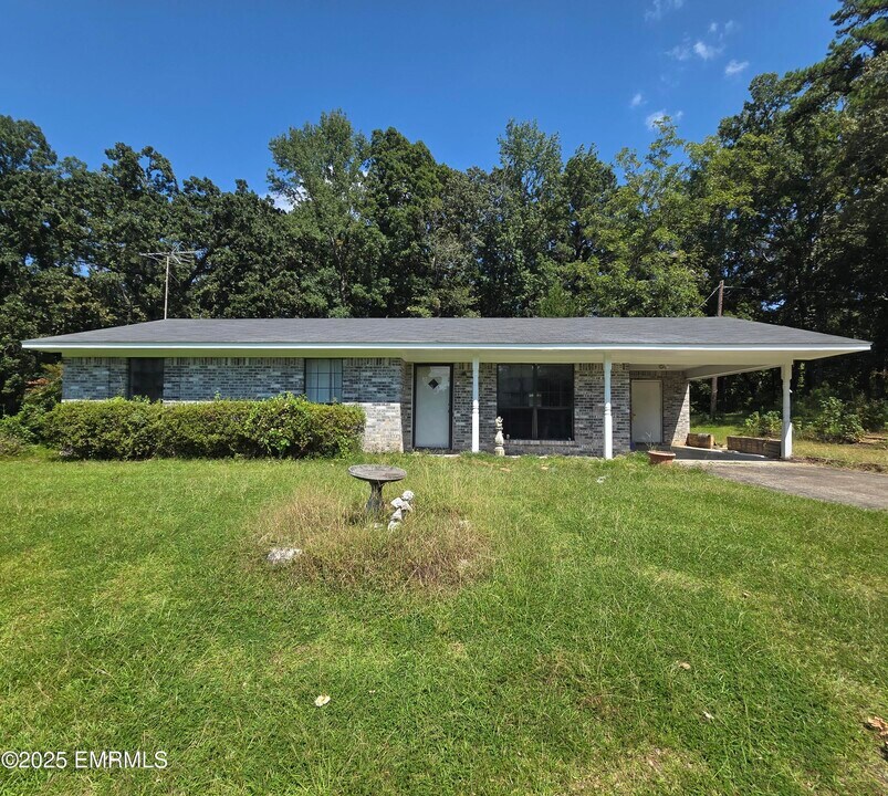 2178 Campground Rd in Lauderdale, MS - Building Photo