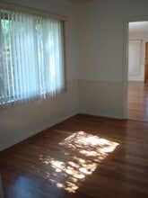 4127 Ocana Ave in Lakewood, CA - Foto de edificio - Building Photo