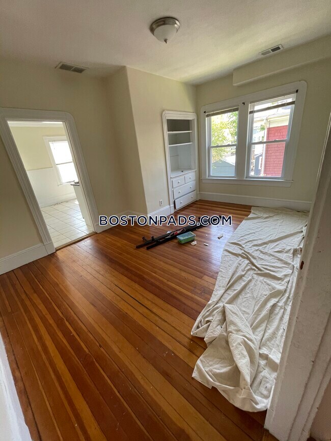 12 Prescott St-Unit -2 in Boston, MA - Building Photo - Building Photo