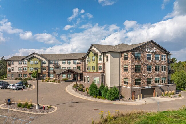 Okalee of Medina in Medina, MN - Foto de edificio - Building Photo