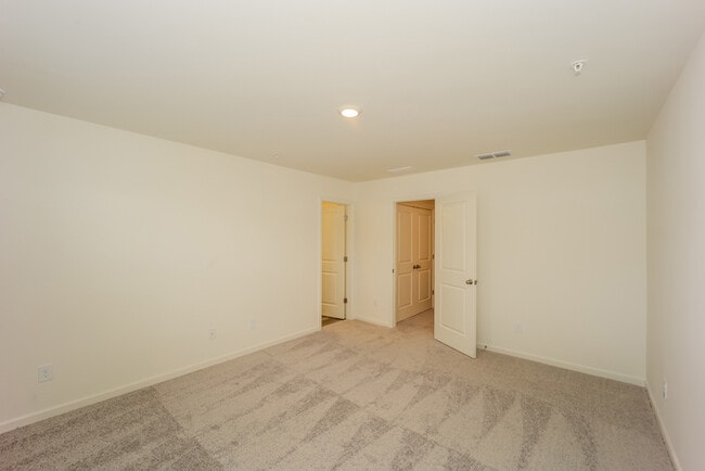 property at 640 Magnolia Cir