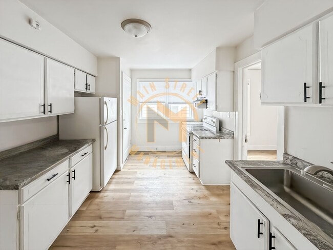 1311 Madison St in Manitowoc, WI - Building Photo - Building Photo