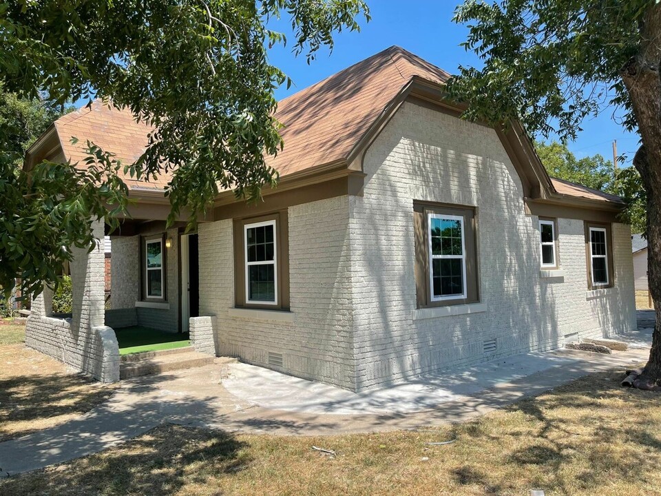 2200 N Bath Ave in Oklahoma City, OK - Building Photo