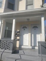 76 Commercial St in Bridgeport, CT - Building Photo