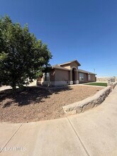732 Desert Sage Dr in Horizon City, TX - Building Photo - Building Photo