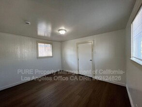 721 N Flint Ave in Los Angeles, CA - Building Photo - Building Photo