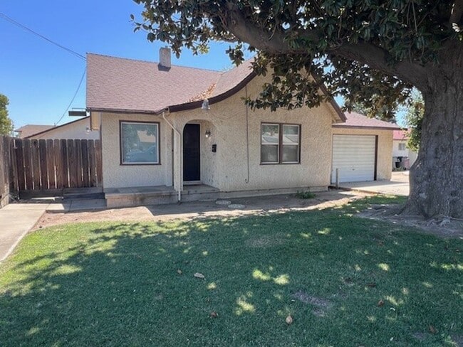 property at 2032 S Garden St