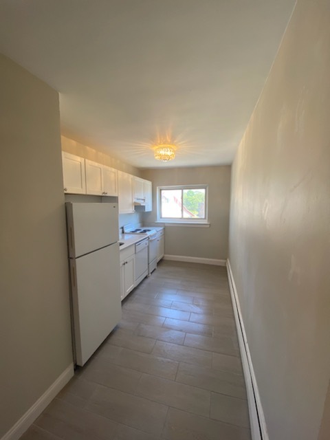 61 Selkirk Rd, Unit 10 in Boston, MA - Building Photo