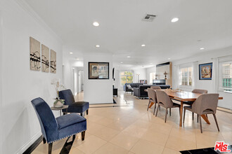 1131 S Swall Dr in Los Angeles, CA - Building Photo - Building Photo