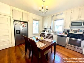 150 Babcock St, Unit 1 in Brookline, MA - Building Photo