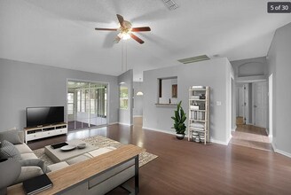 3272 Fox Squirrel Dr in Orange Park, FL - Foto de edificio - Building Photo