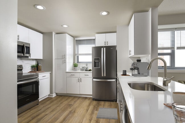 The George New Brunswick in New Brunswick, NJ - Building Photo - Building Photo