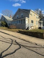 88 Summit Ave in West Warwick, RI - Building Photo