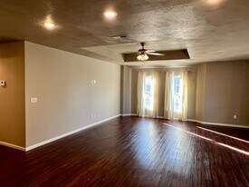 2406 W Bridlewood Trail in Ozark, MO - Building Photo